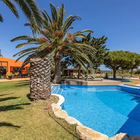 Unique -1 Km To Beach, Private Natural Pool, Tennis Court & Jumping Mat * ساغريش