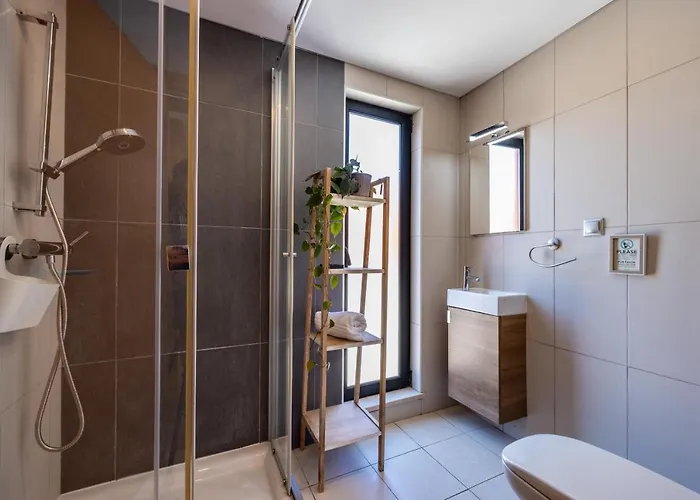 Unique Villa -1 Km To Beach, Private Natural Pool, Tennis Court & Jumping Mat Sagres