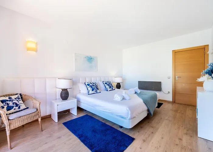 Unique Villa -1 Km To Beach, Private Natural Pool, Tennis Court & Jumping Mat Sagres