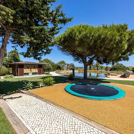 Unique -1 Km To Beach, Private Natural Pool, Tennis Court & Jumping Mat *