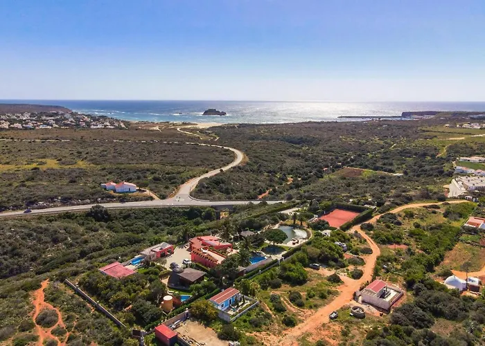 Unique Villa -1 Km To Beach, Private Natural Pool, Tennis Court & Jumping Mat Вилла