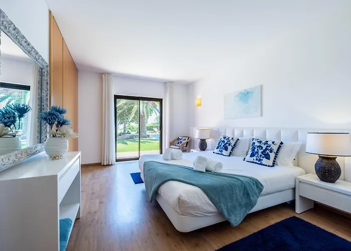 Unique Villa -1 Km To Beach, Private Natural Pool, Tennis Court & Jumping Mat *
