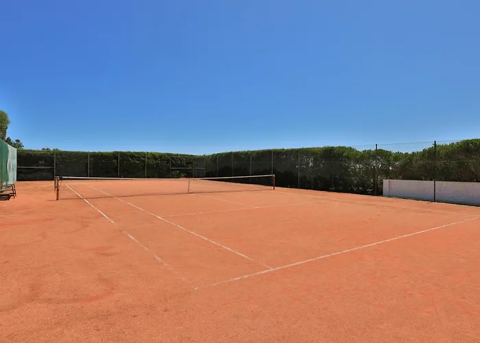 Unique Villa -1 Km To Beach, Private Natural Pool, Tennis Court & Jumping Mat Вилла Сагреш