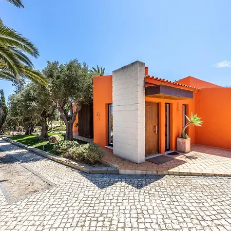 Unique -1 Km To Beach, Private Natural Pool, Tennis Court & Jumping Mat