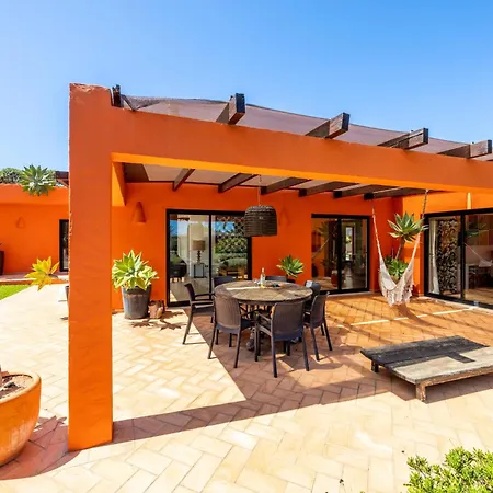 Vila Unique -1 Km To Beach, Private Natural Pool, Tennis Court & Jumping Mat Sagres